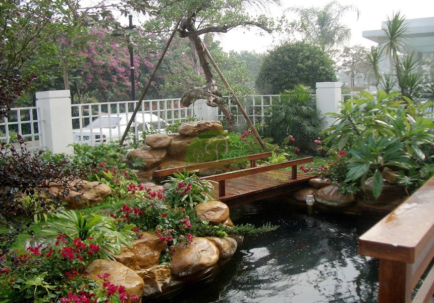 别墅庭院在进行景观设计之时一定要重视水池的设计与处理